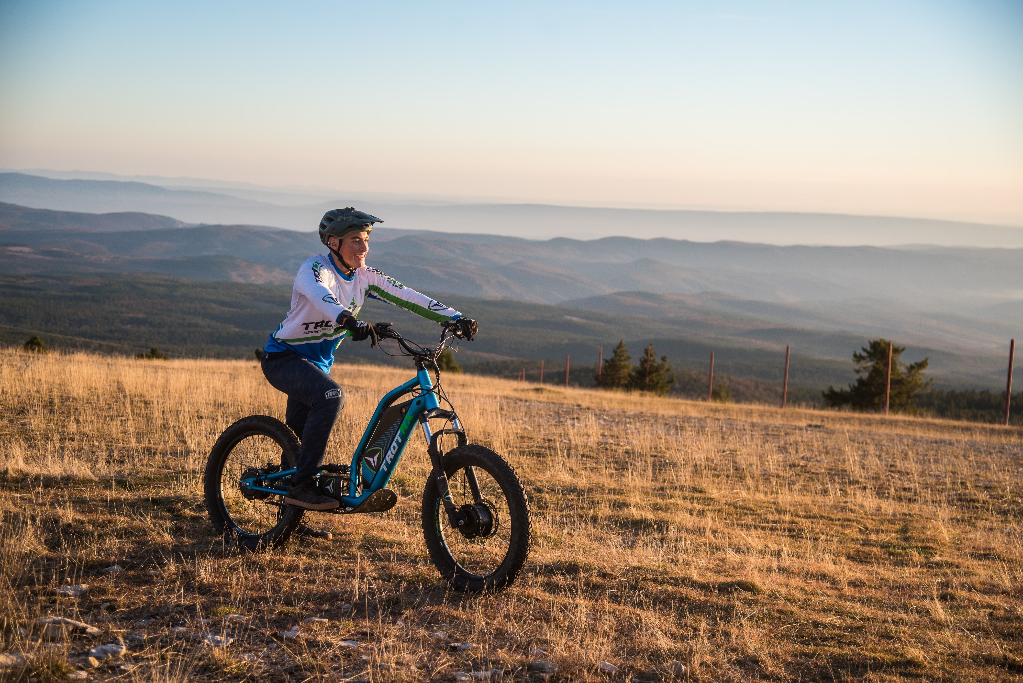 TROTRX™ E-SCOOT 24" FS 2x2 - BATTERIE GEINTEGREERDE 48V-25A